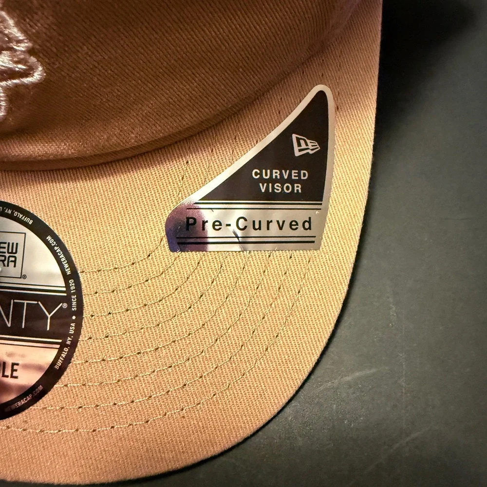 New Era Minnesota Vikings Hat Mens OSFM Tan NEW 19TWENTY Adjustable NFL Snapback